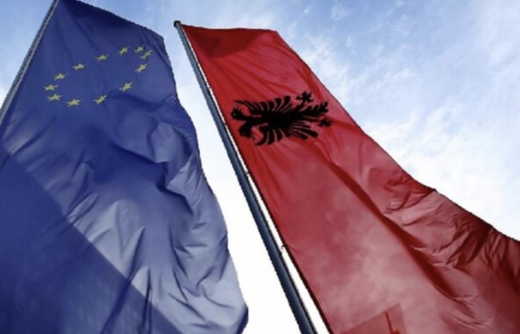 Delegacioni i BE uron shqiptarët për Ditën e Pavarësisë