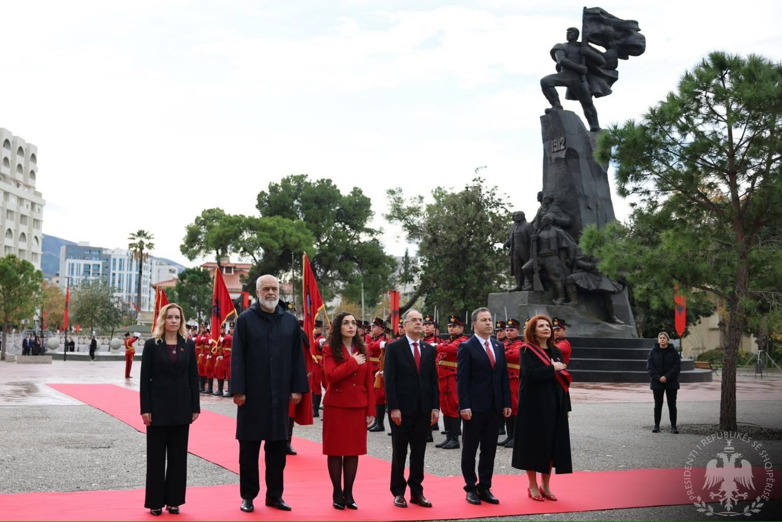 113 vjetori i Pavarësisë së Shqipërisë  ngritet flamuri në Vlorë