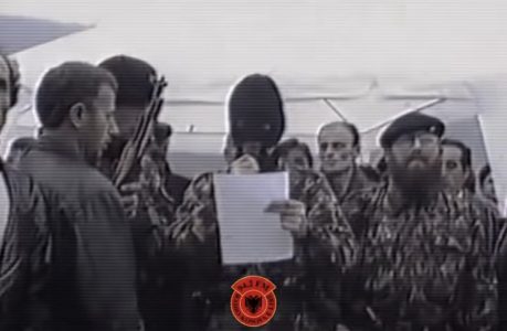 Daut Haradinaj kujton daljen e parë të UÇK’së: Në kryefestën e trefishtë kemi mungesën e Mujë Krasniqit dhe Rexhep Selimit