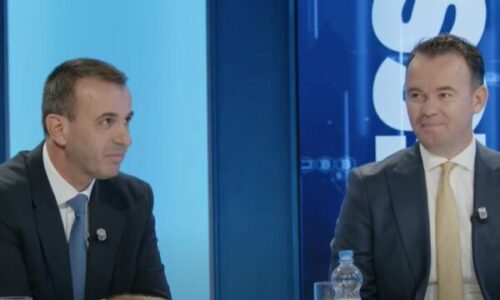 Zv.ministri i Pecit lëshohet në fyrje: Exit polla kriminalë, përveç disa servilëve e puthadorëve pakurrizorë, askush normal nuk ju merr më seriozisht