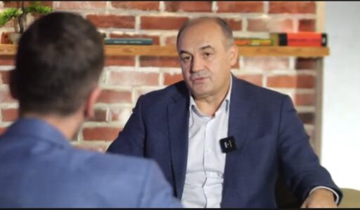 Hoxhaj: Shoh tendencë te Kurti për ta përmbysur rendin kushtetues dhe juridik