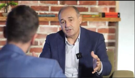 Hoxhaj: Me një qeveri më të përgjegjëshme, Kosova do të kishte arritur 150 njohje