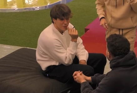 “S’është gruaja me lanë në shtëpi”, Klodiani thotë se është i ri për t’u martuar