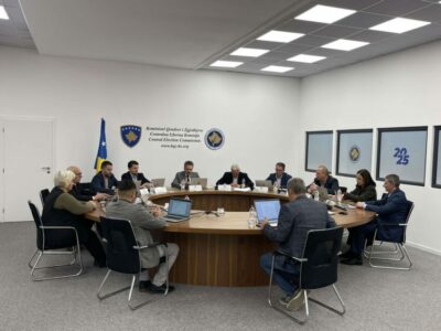 KQZ miraton akreditimin e rreth 8,800 vëzhguesve për raundin e dytë zgjedhor