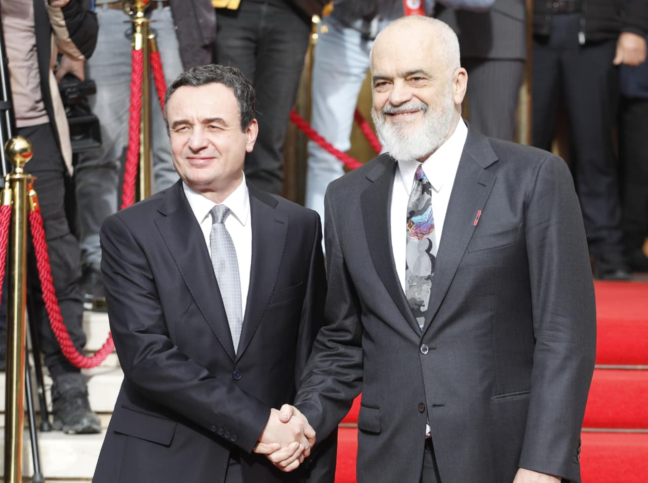 Rama pyetet për raportet me Kurtin  E keni bërë si telenovelë  a e do a se do 