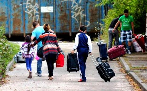 Afganëve iu jipet kaq para vetëm për të mos hyrë brenda Gjermanisë