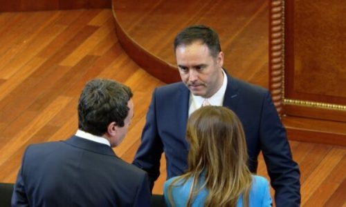 Diskutimet për Qeverinë: Çfarë e pret Kosovën ditët në vijim?