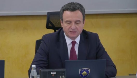 Dikur fajësonte opozitën për pagat e RTK-së, sot kur zgjedhjet janë afër Kurti ndan 4.48 milionë euro si “improvizim i detyruar”