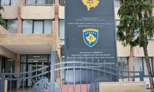 Përfitoi gati gjysmë milion euro për banesa dhe në fund s’i shiti, Prokuroria Speciale ngre aktakuzë ndaj tre personave