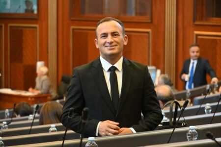 Policia jep detaje për zjarrin në hotelin e Halil Thaçit