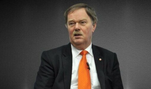 Ish-ambasadori holandez: Mungesa e Qeverisë së re ka dëmtuar imazhin e Kosovës, partitë të bëjnë kompromise