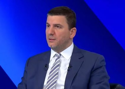 Krasniqi për Lladrovcin: Nuk kam hatërmbetje me askënd, PDK është më e madhe se secili individ