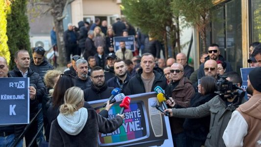 Federata Ndërkombëtare e Gazetarëve i bën thirrje Kurtit ta miratojë buxhetin për RTK-në