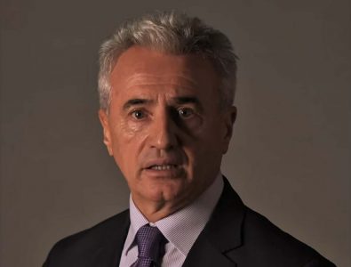 Fushatë kundër ngacmimeve seksuale në vendin e punës: Avokati Arianit Koci bashkohet me UNFPA-në për mesazhin “Nuk është faji juaj”