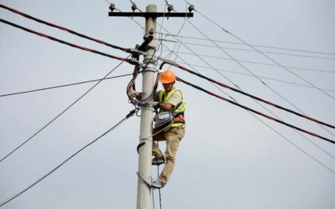 E zë rryma gjatë punës, vdes punonjësi i kompanisë së internetit në Shkodër