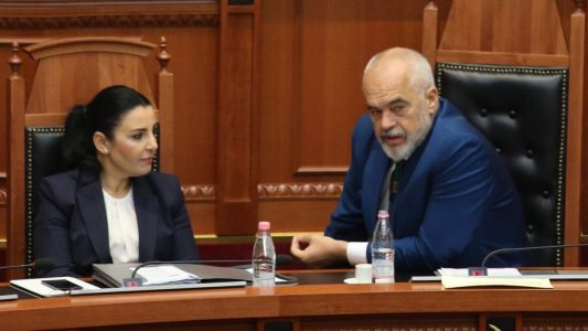 Zëvendëskryeministrja shqiptare po hetohet nga SPAK, deklarohet për herë të parë