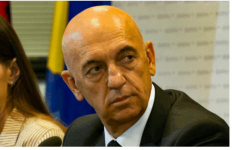 Paparaci: Ish-asistenti i Danica Marinkoviqit, Besim Kelmendi intervistohet sot nga Prokuroria Speciale për masakrën e Reçakut