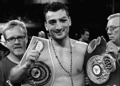 Vdes ish-boksieri i njohur amerikan