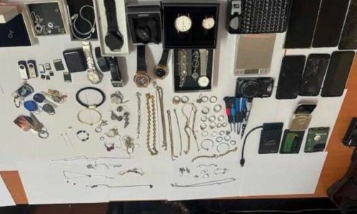 U arrestua më 2 nëntor, policia sot kontrolloi vendin ku i dyshuari kishte fshehur gjësendet e vjedhura