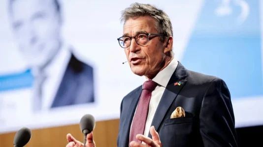 Gjermania duhet t’ia dorëzojë raketat Taurus, Ukrainës – thotë ish-shefi i NATO-s