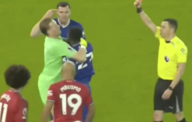 Si ndodhi incidenti i shuplakës së pazakontë në Premierligë 