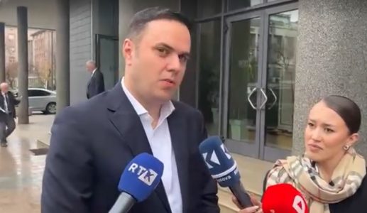 Seanca për Qeverinë, Abdixhiku: VV-ja do shfaqje teatrale, do ua japim