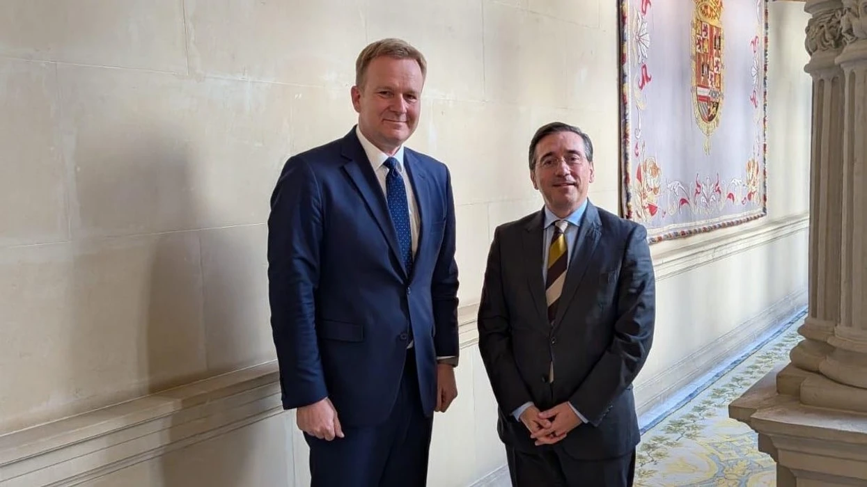 Sorensen takon ministrin e Spanjës  flasin për dialogun Kosovë Serbi