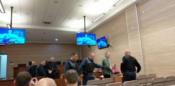 Mediat urdhërohen që të largohen nga seanca gjyqësore ndaj dy të akuzuarve për spiunazh