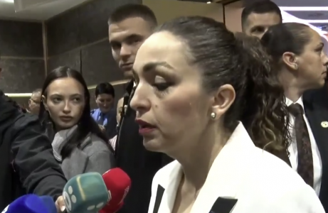 Vjosa Osmani për serbin e rrëmbyer brenda territorit të Kosovës: Është provokim i rëndë