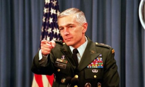 Kush është Wesley Clark?