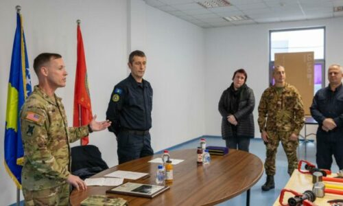 KFOR dhuron pajisje zjarrfikësve të Prishtinës për të përforcuar sigurinë dhe reagimin ndaj emergjencave