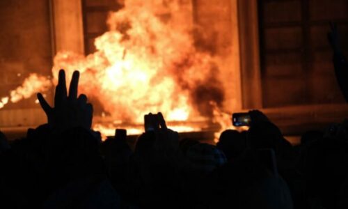 Protesta e opozitës në Tiranë, arrestohen katër persona