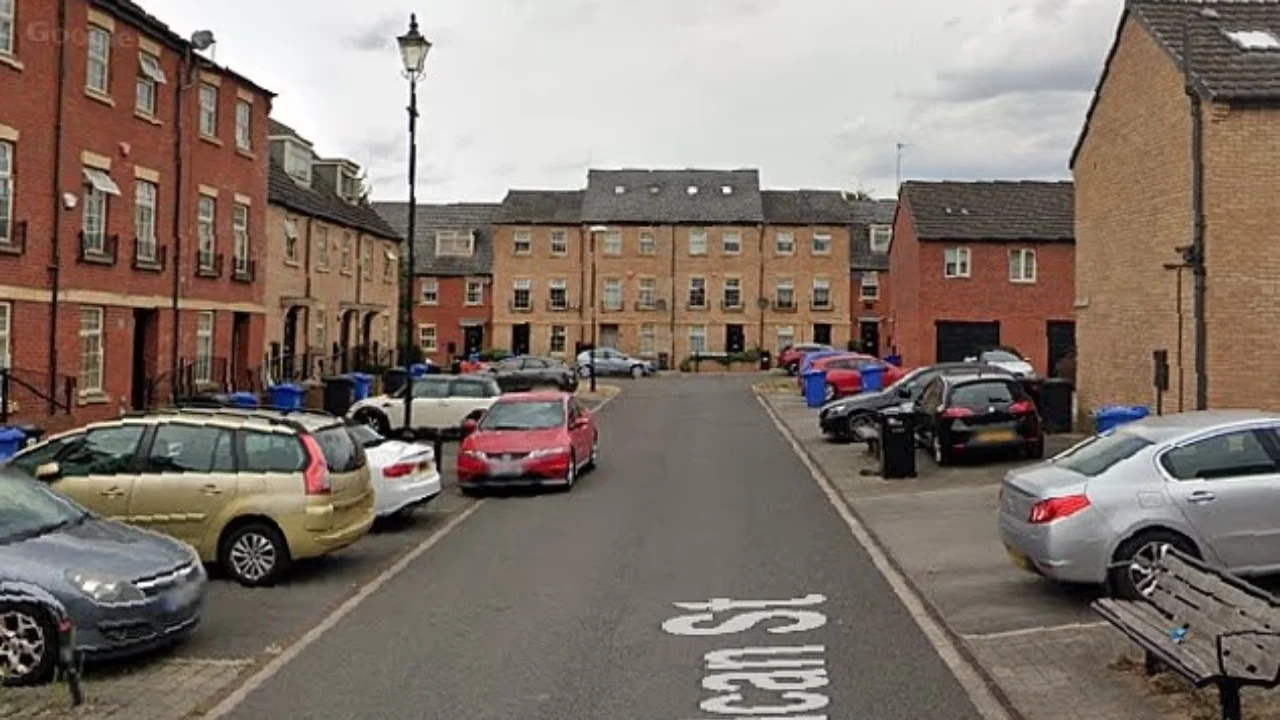 Policia angleze alarmon  Vendoset eksploziv nga dy persona  evakuohen banorët e 200 shtëpive