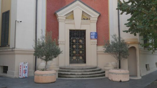 Erion Veliaj qe 10 muaj pa rrogë, Bashkia me dilema