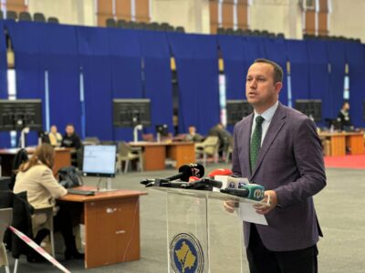 Elezi: 6 komuna me 70 vendvotime kanë përfunduar numërimin e votave të kandidatëve