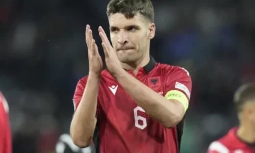 Berat Gjimshiti shpallet futbollisti më i mirë i kombëtares shqiptare për vitin 2025