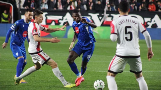 Drita mposhtet nga Vallecano, por kualifikohet në play-offin e Ligës së Konferencës