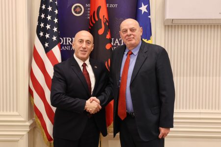 Agim Çeku i bashkohet listës së AAK’së për deputet