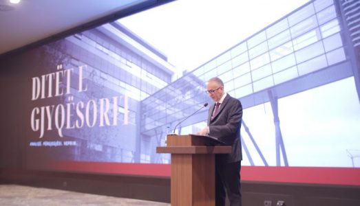 Kryetari i Supremes: Presionet publike dhe reagimet e zyrtarëve shtetëror, cenojnë pavarësinë e gjyqësorit