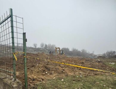 Gjenden eshtra në Rahovec, dyshohet se i përkasin luftës së fundit