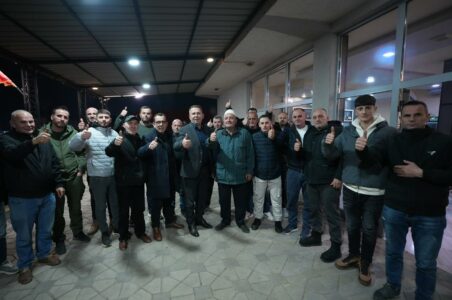 Rrahman Rama në Drenicë: Takova shokë të luftës e qytetarë që më dhanë mbështetje të madhe gjatë fushatës