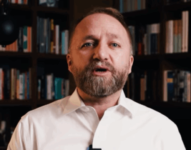 Tahiri: Studentët janë forca dhe shpresa e Kosovës – 30 milionë euro për bursa dhe punë për të diplomuarit