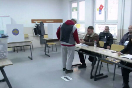 ​Gjilan: Mbi 30% e qytetarëve votuan deri në orën 15:00