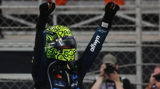 Lando Norris fiton titullin e parë në Formula 1