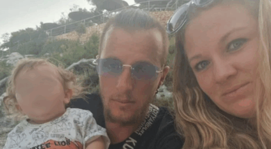 “Ndodhi për 30 sekonda”, flet nëna e dyvjeçarit shqiptar i cili u sulmua për vdekje nga qeni