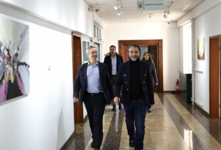 Ambasadori britanik i shkon në zyrë Ramës, e përgëzon për mandatin e ri