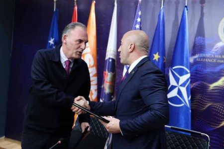 “Sinjal i keq, e dëmtoi unitetin opozitar”,  Haradinaj për Limajn dhe tentim marrëveshjen me VV’në