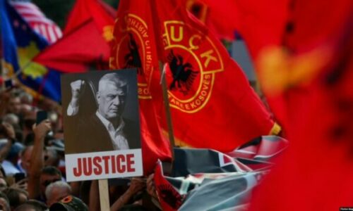 “Shvercerat” mbështesin protestën e 13 dhjetorit në Shkup: Lufta e UÇK-së ka qenë luftë e drejtë dhe për liri