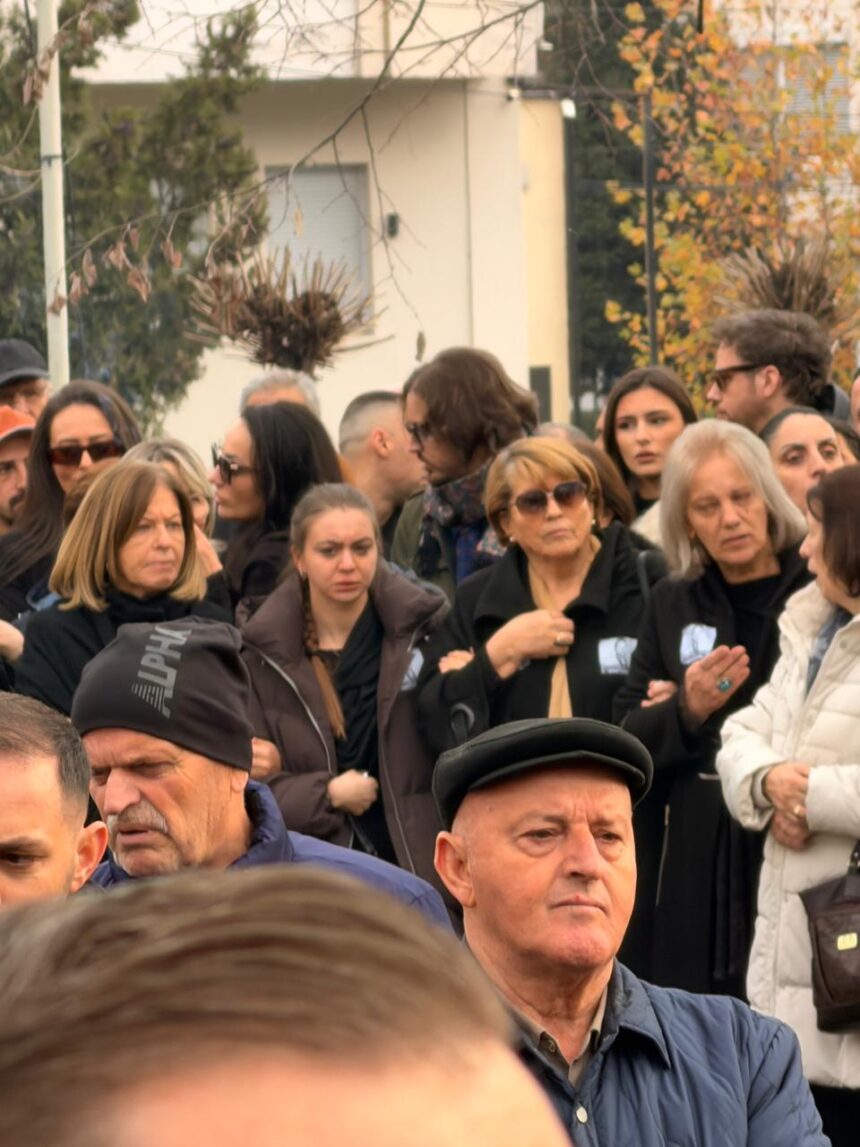  Kishim parandjenjë  u shqetësuam si familje    Nëna e Shpatit zbulon detajin prekës