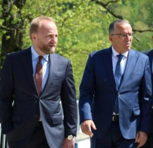 Abelard Tahiri, kërkon të mos përfshihet në dhjetëshen e parë të listës zgjedhore të PDK’së